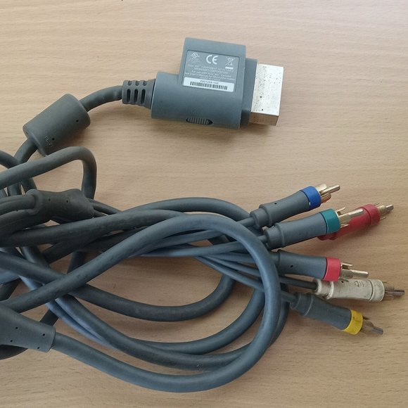 Xbox 360 AV Cables For 360 Slim & Original Console - Picture 1 of 2
